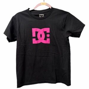 DC tee shirt black and pink